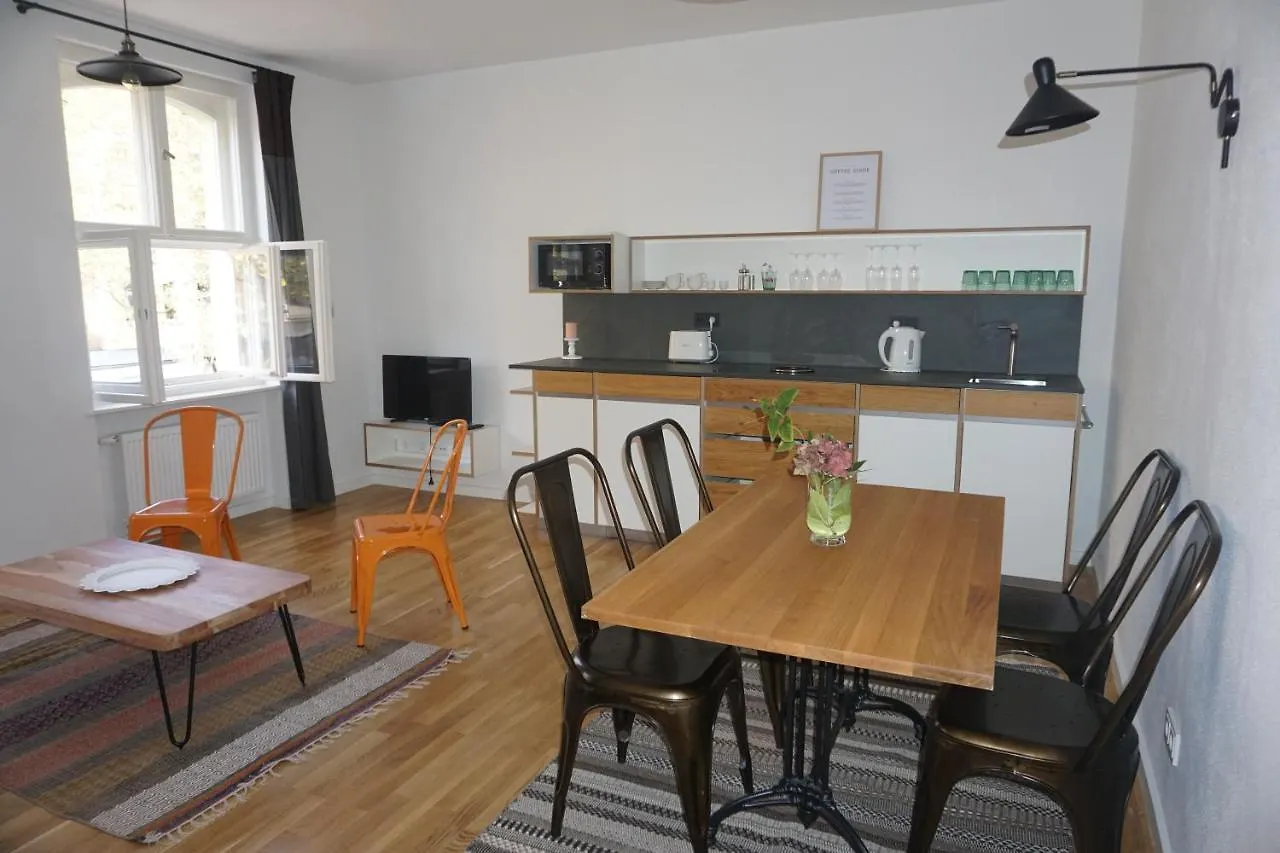 Madflats Hotel-Apartments S-Bahn Friedenau Berlin