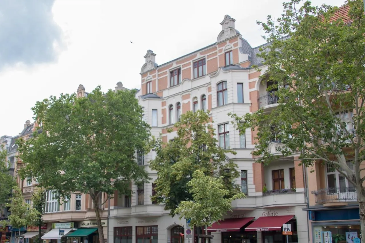 Madflats Hotel-Apartments S-Bahn Friedenau Berlin 0*,  Germany